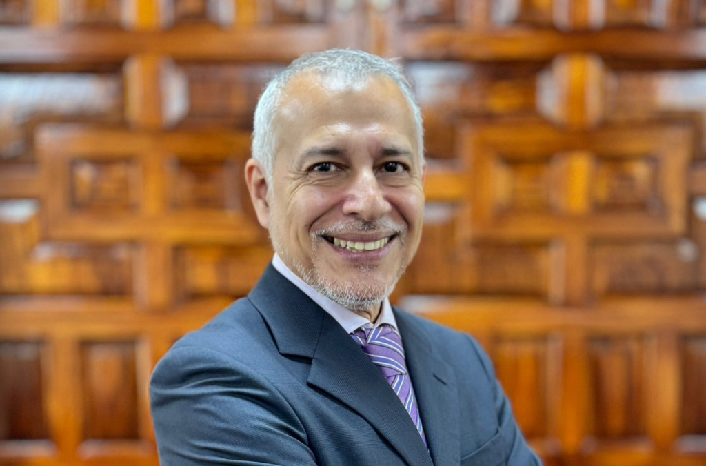 Dr. Julio Mayca: Liderazgo y gestión para transformar la Salud Pública